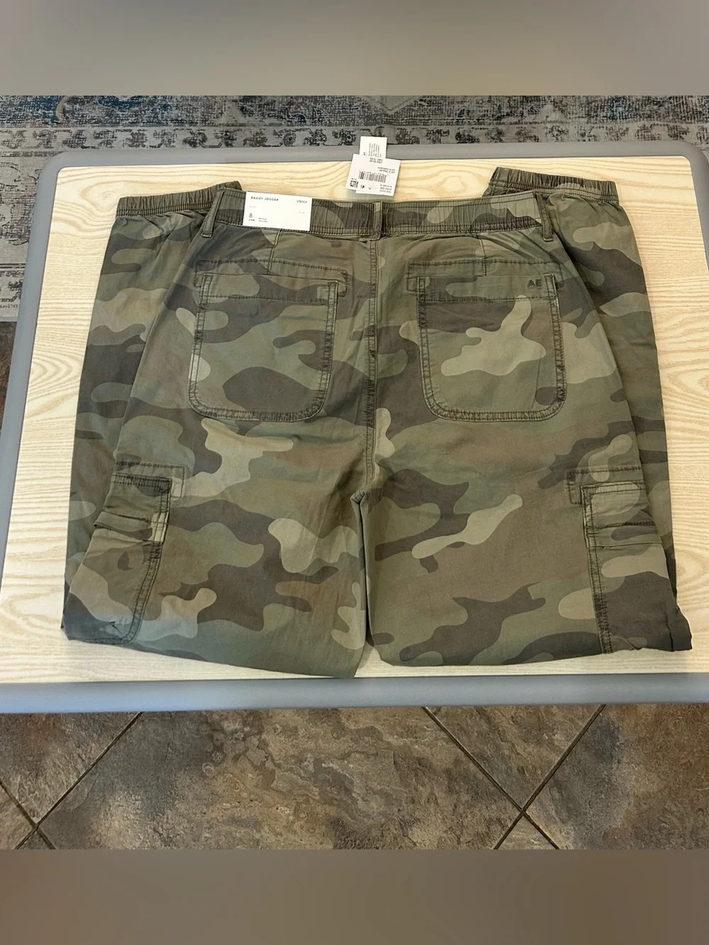 American Eagle Outfitters Olive Green Camo Joggers - Picture 2 of 9